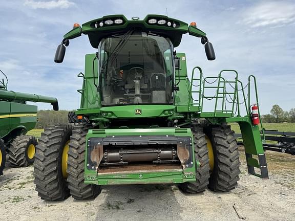 Image of John Deere S790 equipment image 1