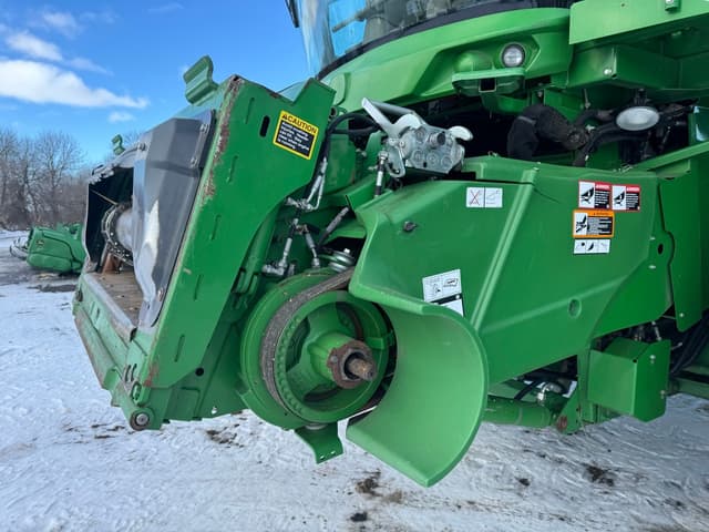 Image of John Deere S790 equipment image 2