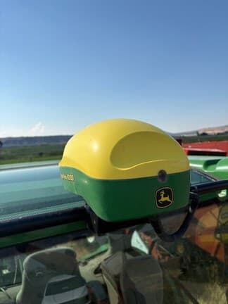Image of John Deere StarFire 6000 Image 1