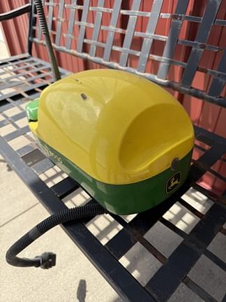 Image of John Deere StarFire 6000 equipment image 2