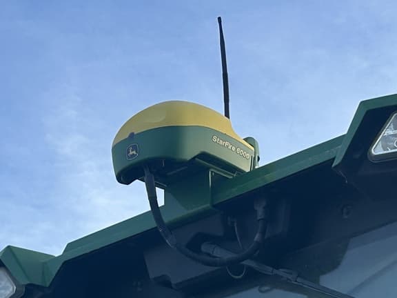 Image of John Deere StarFire 6000 equipment image 1
