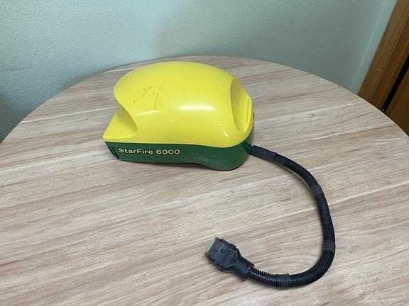 Image of John Deere StarFire 6000 Image 0