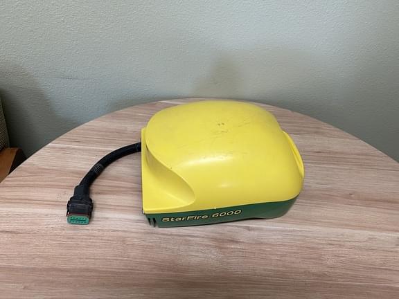 Image of John Deere StarFire 6000 Image 1