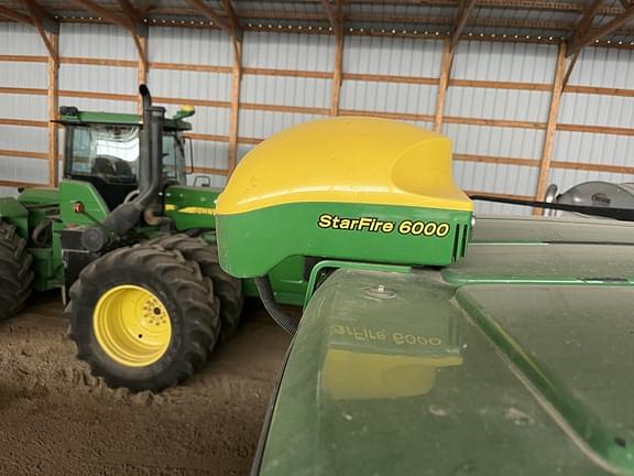 Image of John Deere StarFire 6000 Image 0
