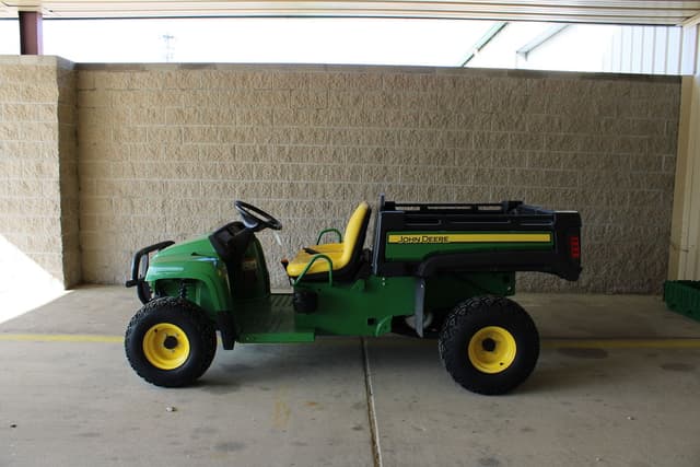 Image of John Deere Gator TX 4x2 equipment image 2