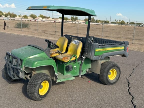 2018 John Deere Gator TX 4x2 Equipment Image0