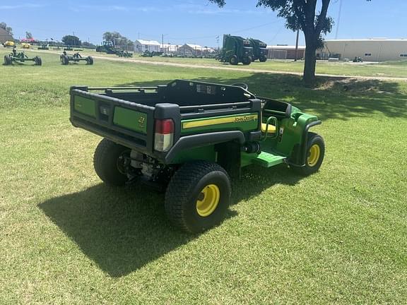 Image of John Deere Turf TX equipment image 4