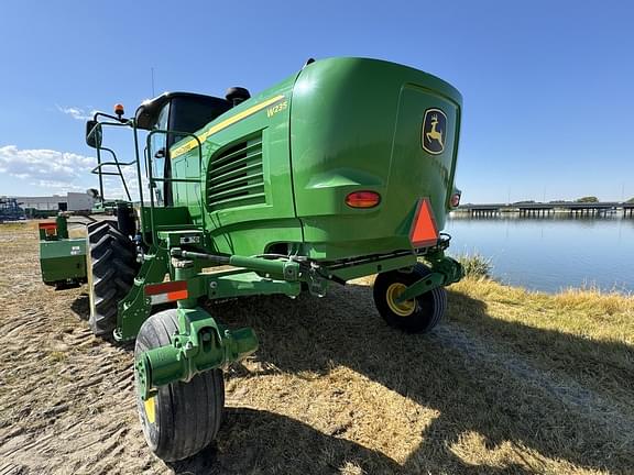 Image of John Deere W235 equipment image 2