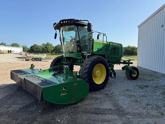 Image of John Deere W235 equipment image 3