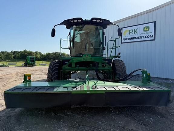 Image of John Deere W235 equipment image 2