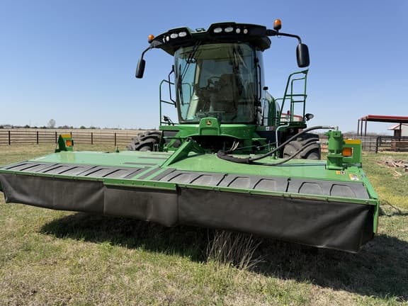 Image of John Deere W235 equipment image 1