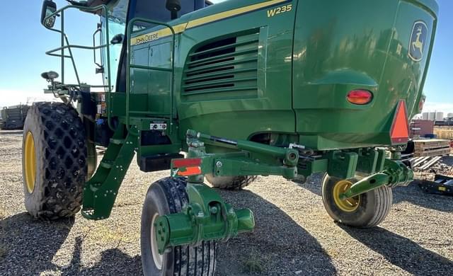 Image of John Deere W235 equipment image 2