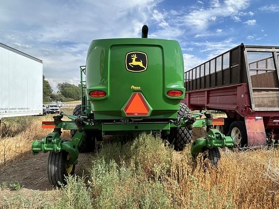 Image of John Deere W235 equipment image 3