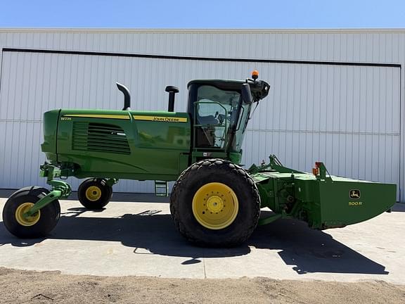 Image of John Deere W235 equipment image 4