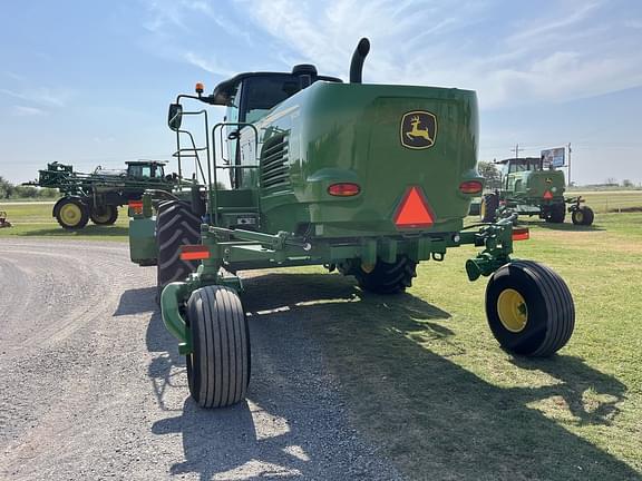 Image of John Deere W235 equipment image 3