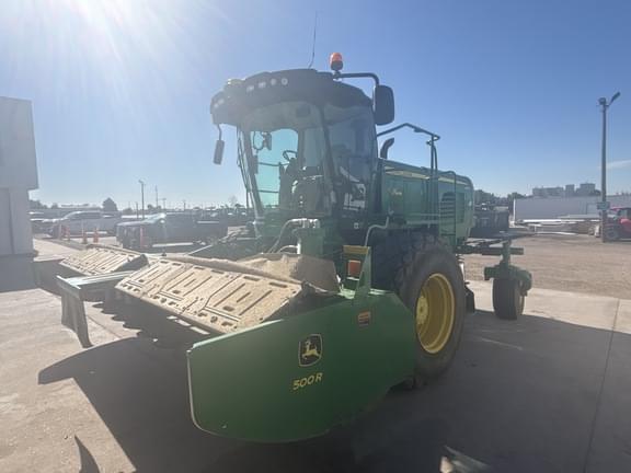 Image of John Deere W235 equipment image 2