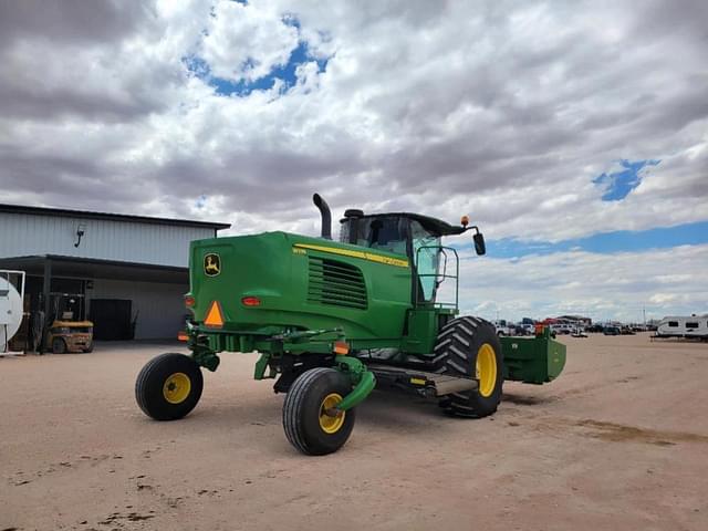 Image of John Deere W235R equipment image 4