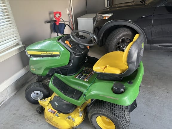 2018 John Deere X300 Equipment Image0