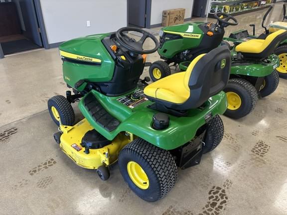 Image of John Deere X350 equipment image 3