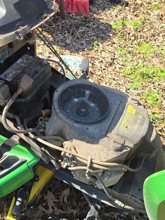 Image of John Deere X350 equipment image 4