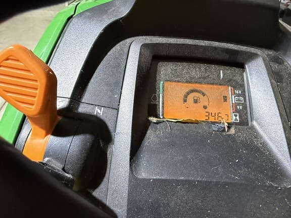 Image of John Deere X350 equipment image 3
