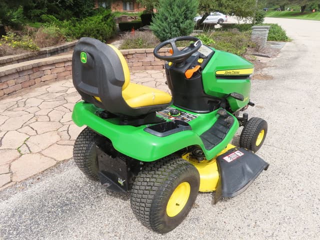 Image of John Deere X350 equipment image 3