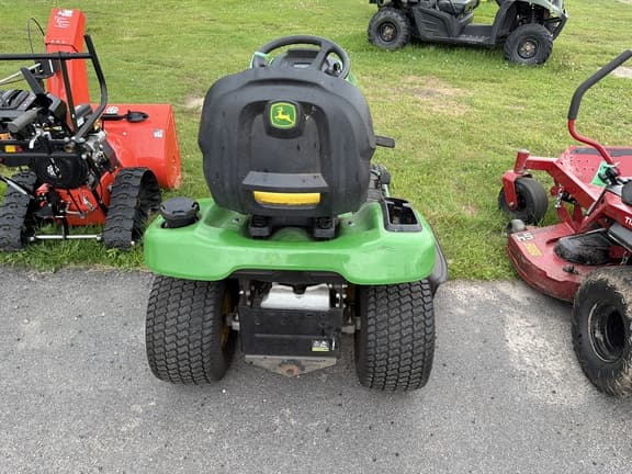 Image of John Deere X370 equipment image 2