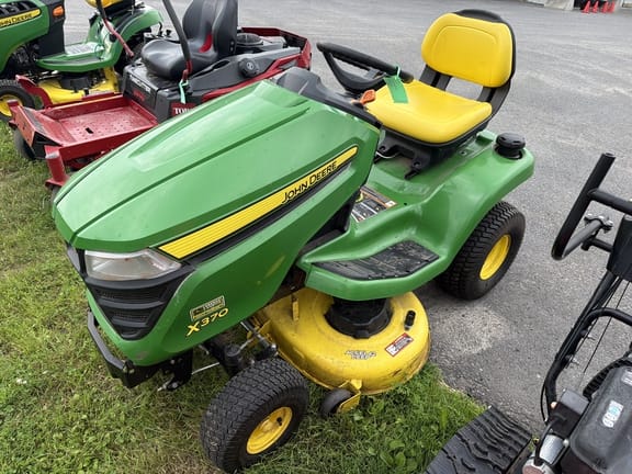 2018 John Deere X370 Equipment Image0