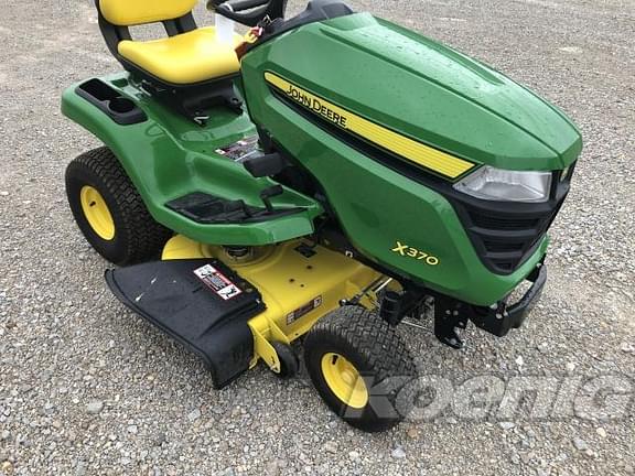 Image of John Deere X370 equipment image 2