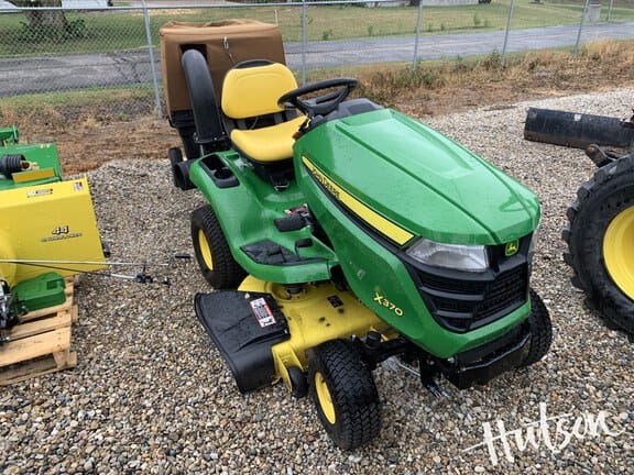 Main image John Deere X370