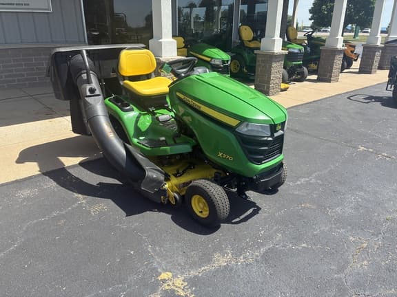 Image of John Deere X370 Primary image