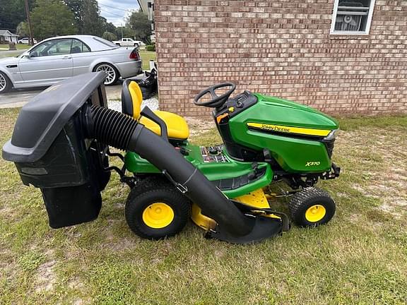 Image of John Deere X370 equipment image 2