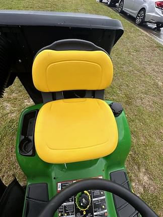 Image of John Deere X370 equipment image 3