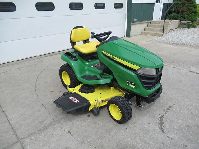 Image of John Deere X380 equipment image 3