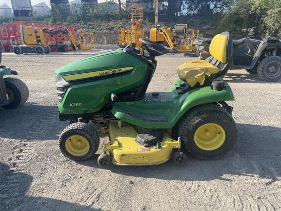 Image of John Deere X380 equipment image 3