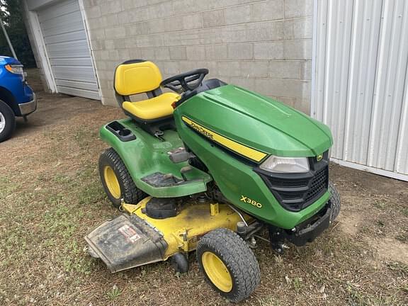 Image of John Deere X380 equipment image 1