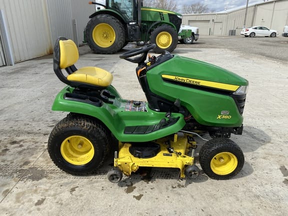 2018 John Deere X380 Equipment Image0