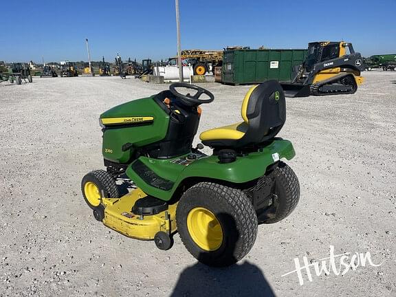 Image of John Deere X380 equipment image 4