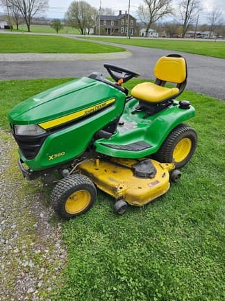 Image of John Deere X380 equipment image 1