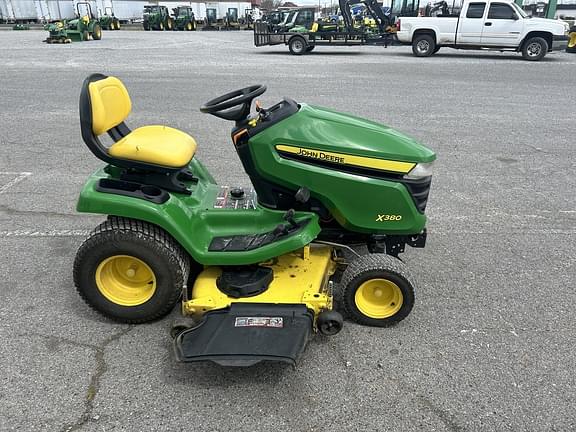 Image of John Deere X380 equipment image 4