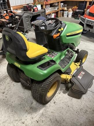 Image of John Deere X380 equipment image 4