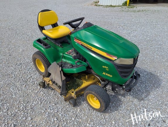 2018 John Deere X380 Equipment Image0