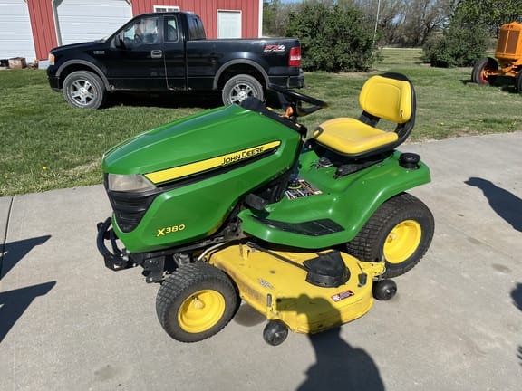 2018 John Deere X380 Equipment Image0
