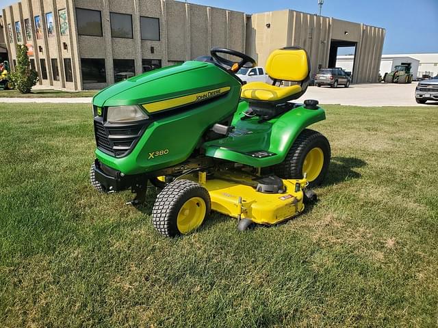 Image of John Deere X380 equipment image 1