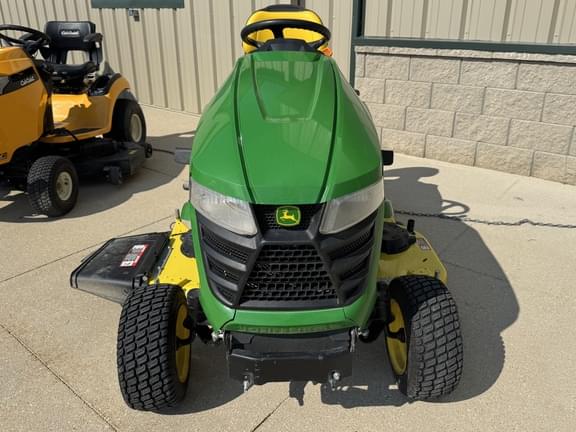 Image of John Deere X380 equipment image 1