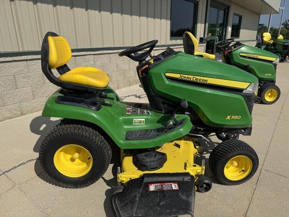 Image of John Deere X380 equipment image 3