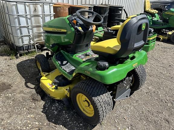 Image of John Deere X384 equipment image 4