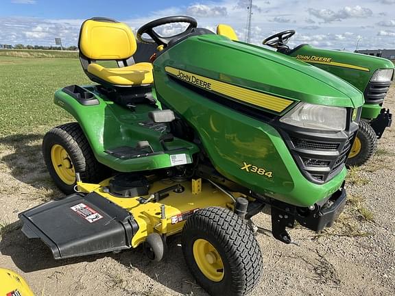 Image of John Deere X384 equipment image 1