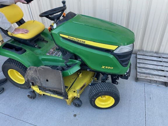 Image of John Deere X390 Image 1
