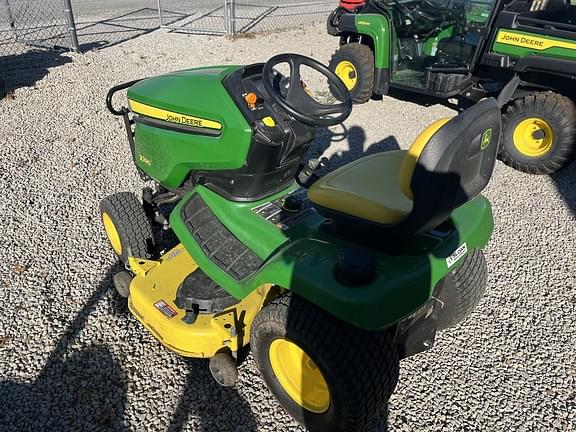 Image of John Deere X390 equipment image 4